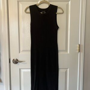 Black Sleeveless Dress
